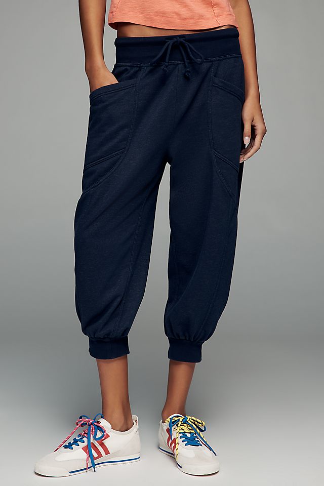 Daily Practice Easygoing Women's Capri Joggers